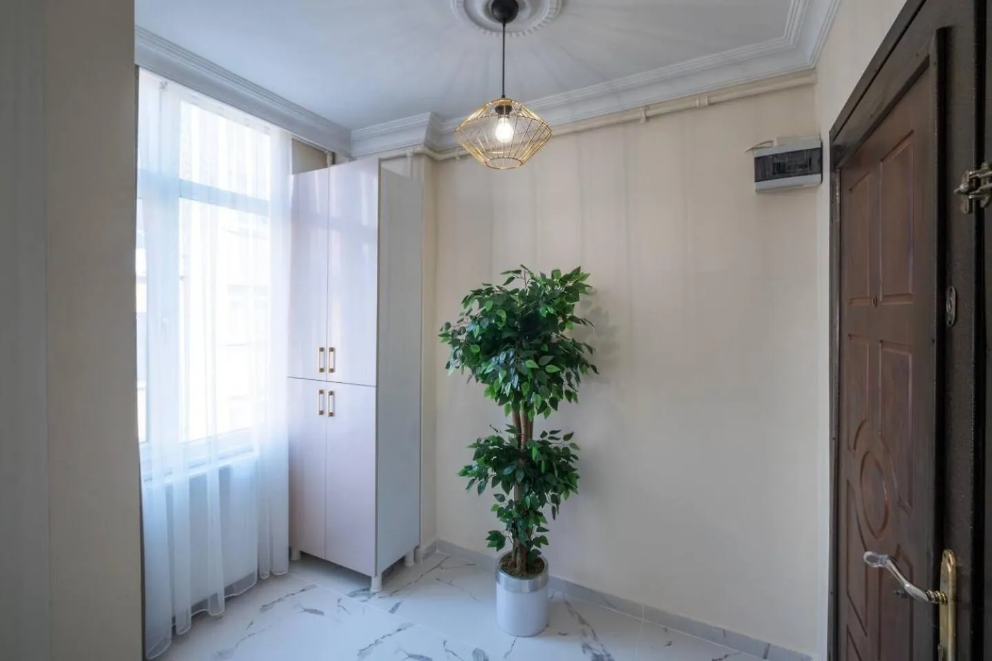 Modern Space Walking Distance From Taksim Sq Istanbul Lägenhet