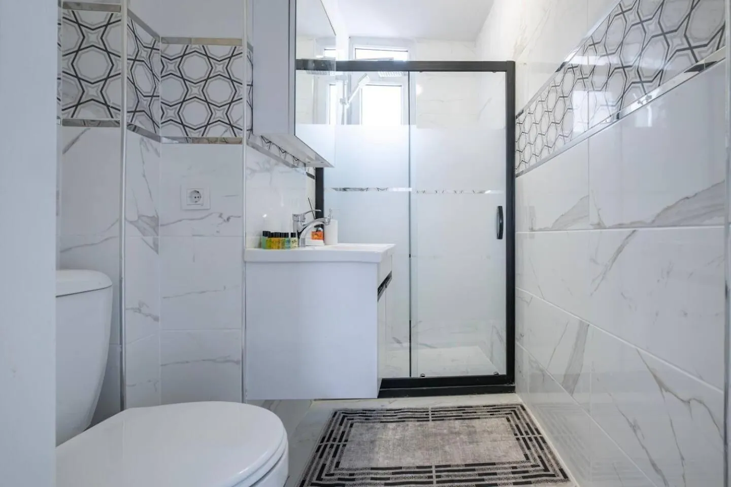 Modern Space Walking Distance From Taksim Sq Istanbul